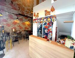 Yio Chu Kang Road (D19), Shop House #604744301